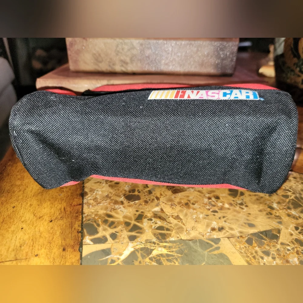NASCAR overnight travel bag - Picture 5 of 8